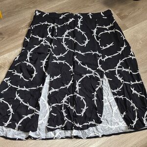 Midnight Hour Barbed Wire Midi Skirt | 2X | EUC